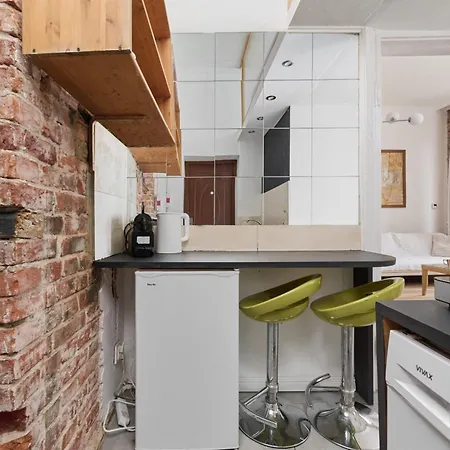 Cosy With Mezzanine By Renters דירה ורוצלב