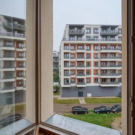 Cosy With Mezzanine By Renters