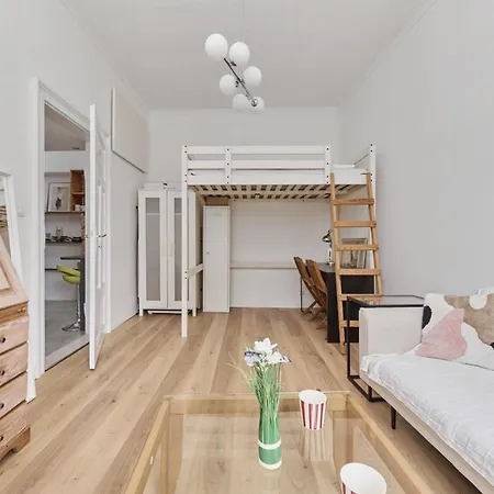 Cosy With Mezzanine By Renters 아파트 브로츠와프