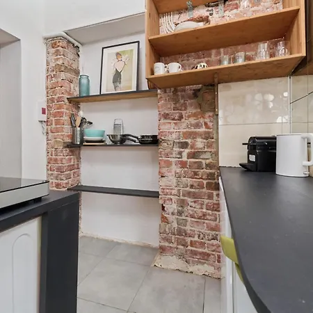 아파트 Cosy With Mezzanine By Renters 브로츠와프